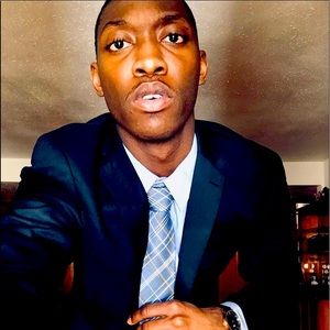 Meet your Posher, Clarence